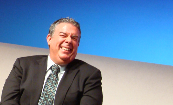 www.radioiloveit.com | Radio personality Elvis Duran thinks he has a few years left in the Top 40 format, and jokes about his retirement on AC stations for the rest of his radio life (photo: Thomas Giger)