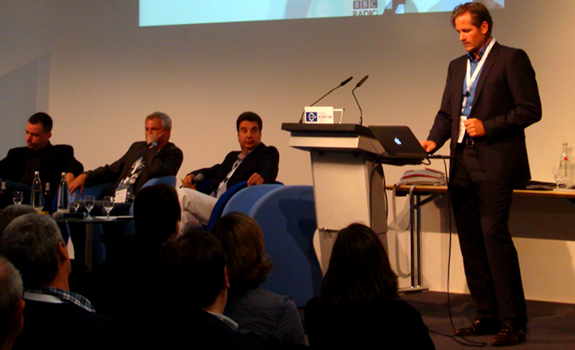www.radioiloveit.com | Martin Liss (ENERGY Germany), Matthias Matuschik (BAYERN 3), Wolfram Tech (bci) and Christoph Pöschl (Brand Support, standing) during the session about personality radio at the Lokalrundfunktage 2011 in Nürnberg, Germany (photo: Thomas Giger)