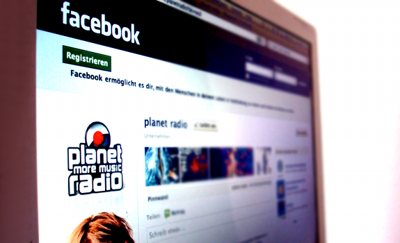 www.radioiloveit.com | planet more music radio tries to engage their young audience in surprising ways every day through their facebook wall, as it's the station's most important backchannel (photo: Thomas Giger)