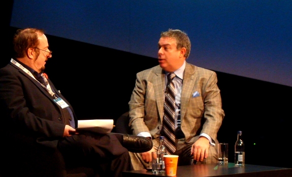 www.radioiloveit.com | Elvis Duran (right) tells Steve Wright that although his morning show is left wing oriented, he stays away from political topics because he wants to appeal to a mass audience, and his young female audience tunes in for entertainment (photo: Thomas Giger)